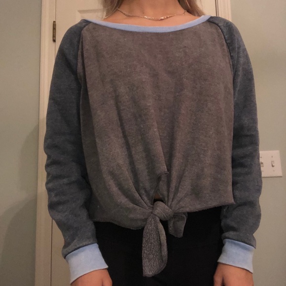 Ocean Drive tops - Picture 3 of 4